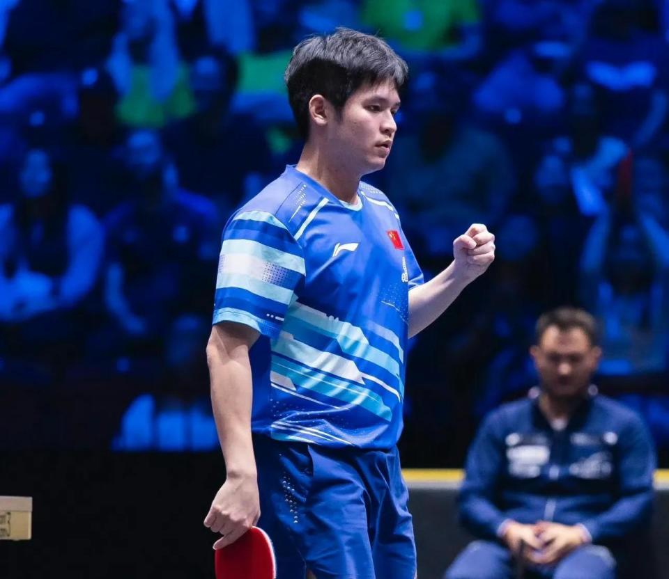 pyQfI, 诗栋与瑞典 pyQfI, 诗栋与瑞典