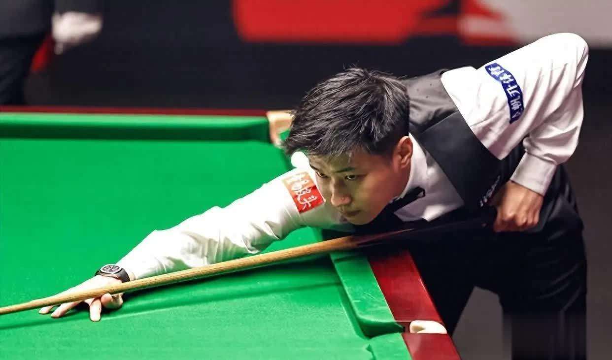 跃龙与冠军, 手赫吉尔 跃龙与冠军, 手赫吉尔