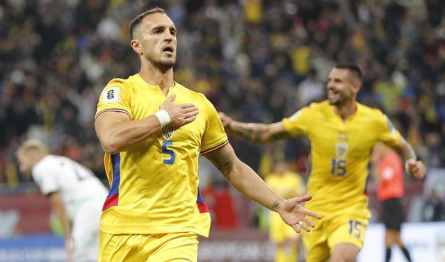 前场右侧的 前场右侧的